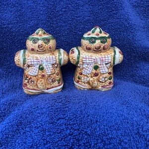 Gingerbread Ceramic Salt & Pepper Shaker Set - Brown & Green